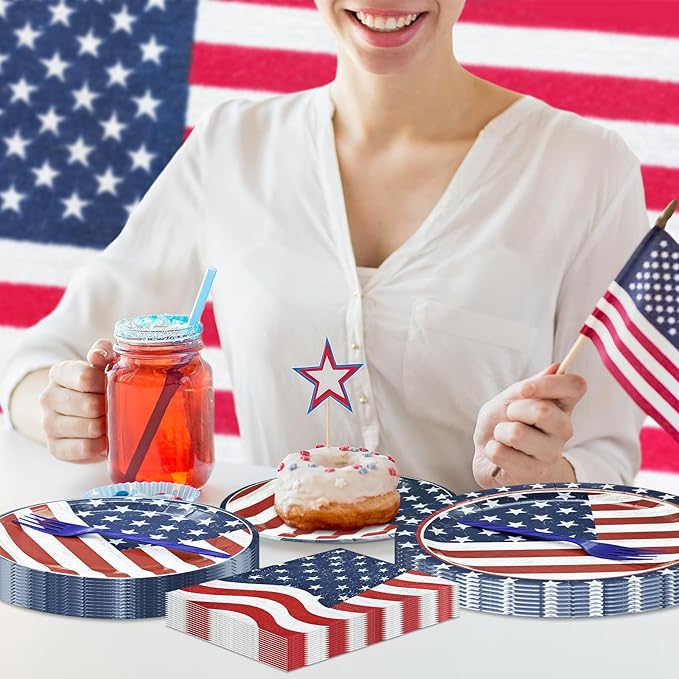 96 Pieces Patriotic Tableware Set ??Vintage American Flag Disposable Dinnerware with Paper Plates, Napkins, Cups, Forks for Fourth of July, Memorial Day, Veterans Day Celebrations, Serves 24 Guests